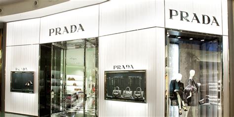 prada franchize stores
